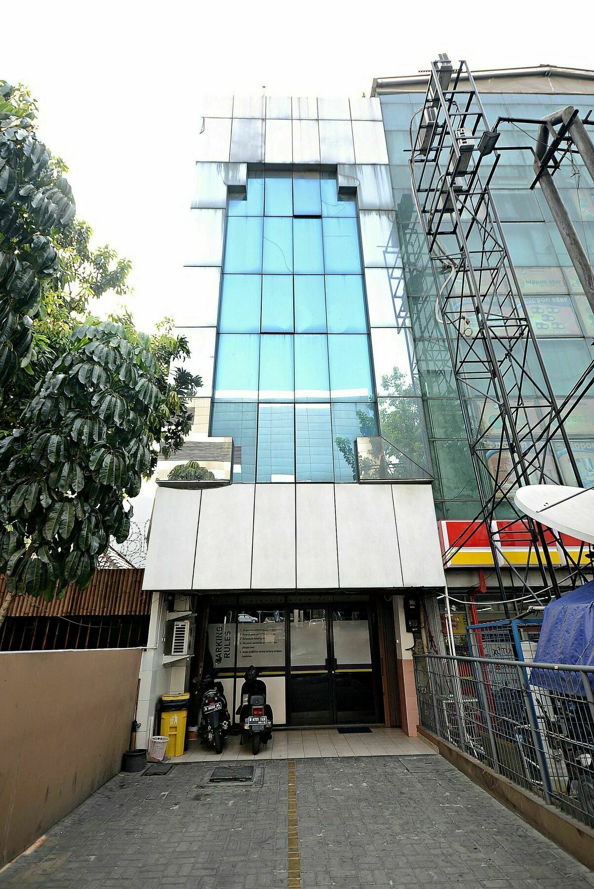 Zen Rooms Cideng Barat 자카르타 외부 사진